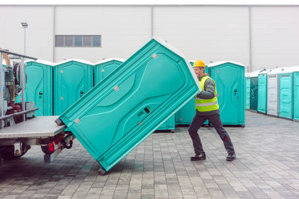 Porta potty delivery and setup in Dixon, MO