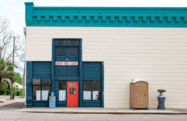 Portable bathroom rental in Dixon, MO